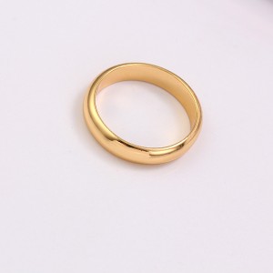 Apzeltīts laulības gredzens ar 18 karātu zelta pārklājumu (platums 5 mm)